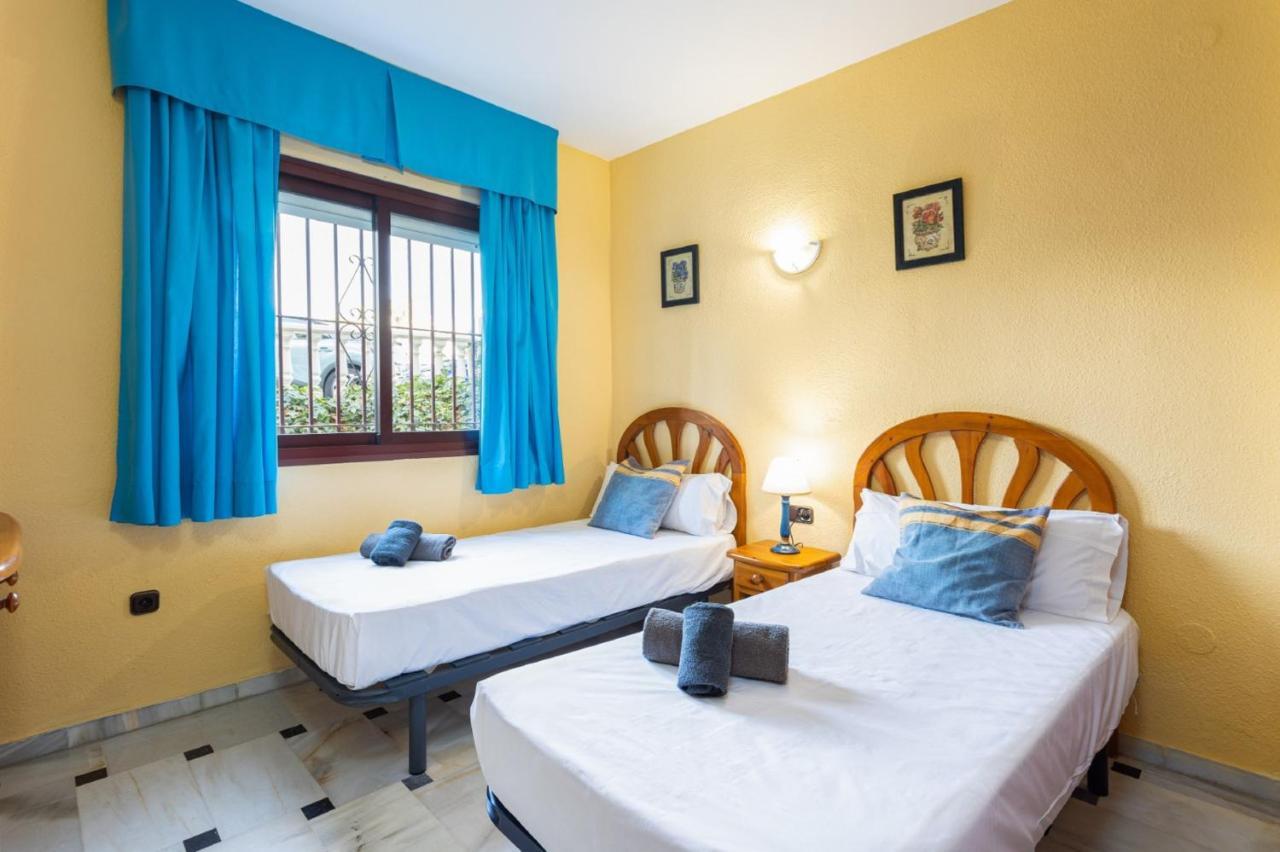 Holidays2Mijas Costa Lubina Del Sol Frontline Beach, Pool, Terrace, Seaview & Parking Sitio de Calahonda Extérieur photo
